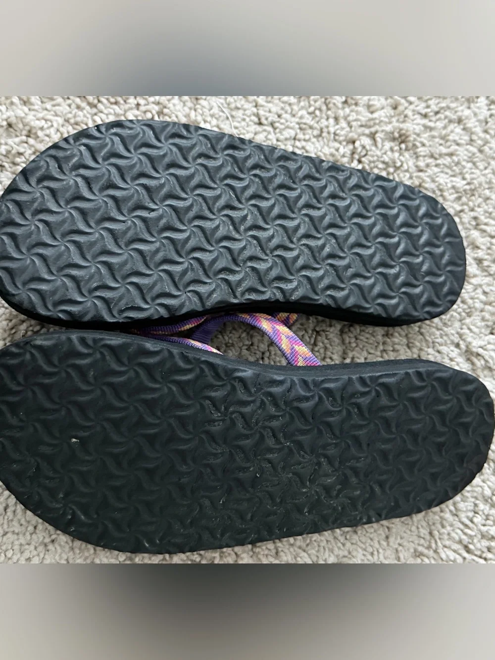 Teva Olowahu Youth Sandals Size 3 Purple Multi Geometric Comfort Flip Flops